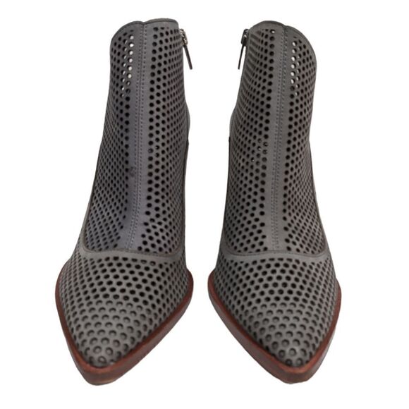 NWOT Vince Camuto Levesna Grey Suede Leather Cut Out Block Heel Boots Size 9M - Picture 2 of 11